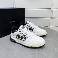 Classic Low Sneakers